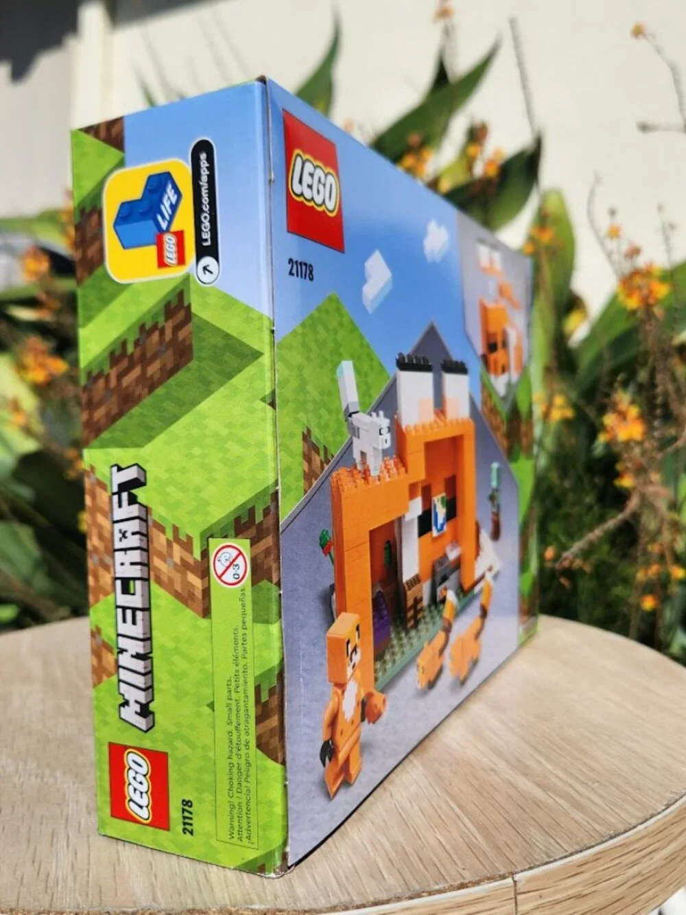 NEW LEGO MINECRAFT Fox Lodge House 21178 Drowned Zombie You will receive: (1) LE - Picture 7 of 9